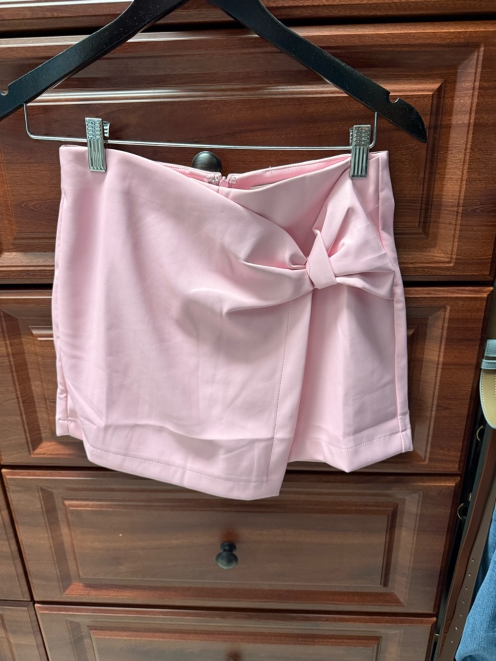 Women's Pink Bow Accent Skort Shorts